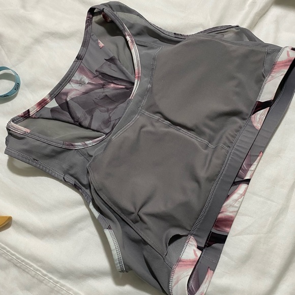 FABLETICS Women’s Floral Pullover Low Impact Sport Bra Activewear Top Sz XL - Picture 6 of 11